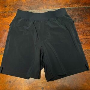 Fabletics * The One Short * Black Performance Shorts L